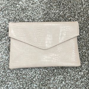 Lulus Leelou Beige Crocodile Embossed Clutch